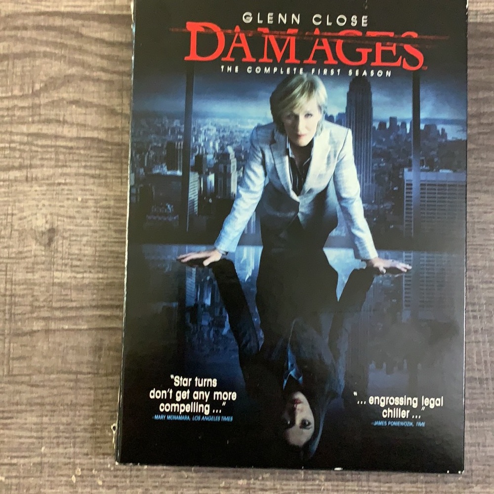 Damages the full 3 Seasons on 9 DVD’s - Picture 3 of 8